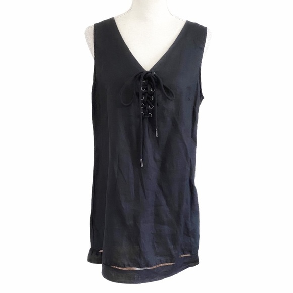 Elegant Black Sleeveless Dress - Picture 1 of 8